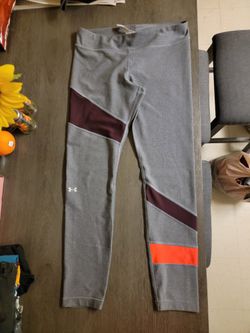 Large Under Armor Women's Compression Leggings