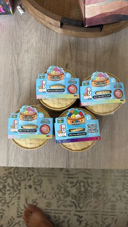 Bao Buns - Holographic And Rainbow Mystery