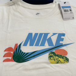 3 NEW NIKE TSHIRTS