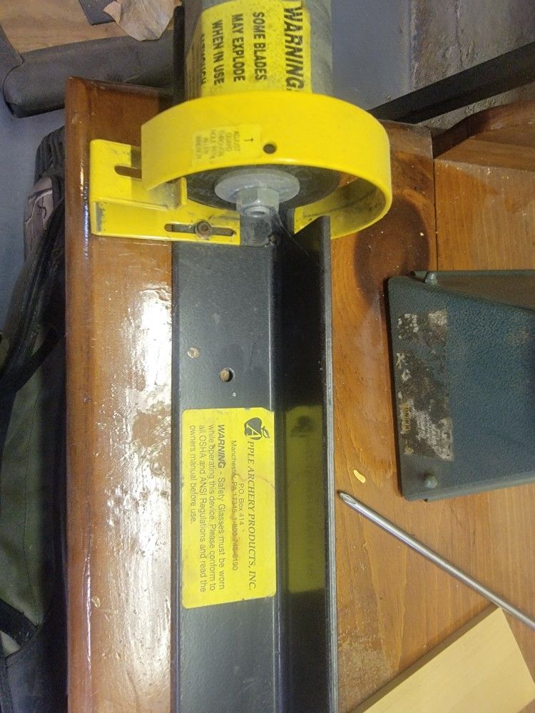 Apple Arrow Saw