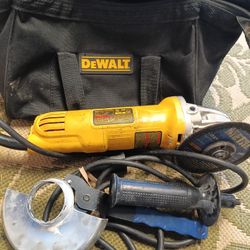 DeWalt DWE4011 Angle Grinder 