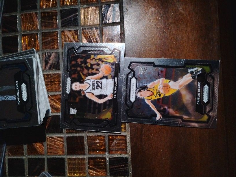 2 Caitlin Clark Cards