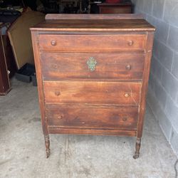 1930S Antique Chest Of Drawers