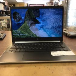 HP 4gb Ram 128gb SSD Laptop (Few Scratches)