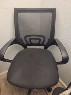 Black Mesh Ergonomic Office Desk Chair - Rolling & Adjustable