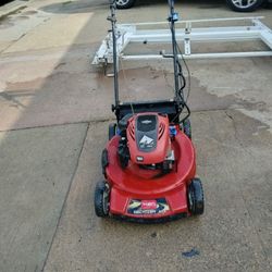 Makina Para Cortar Sacate Toro Trabajando Muy Bien 
