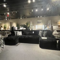 Black 3PC Chaise Sectional Couch