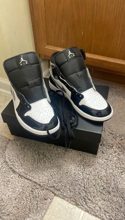 Air Jordan 1 SE’ Black White Metallic Silver’