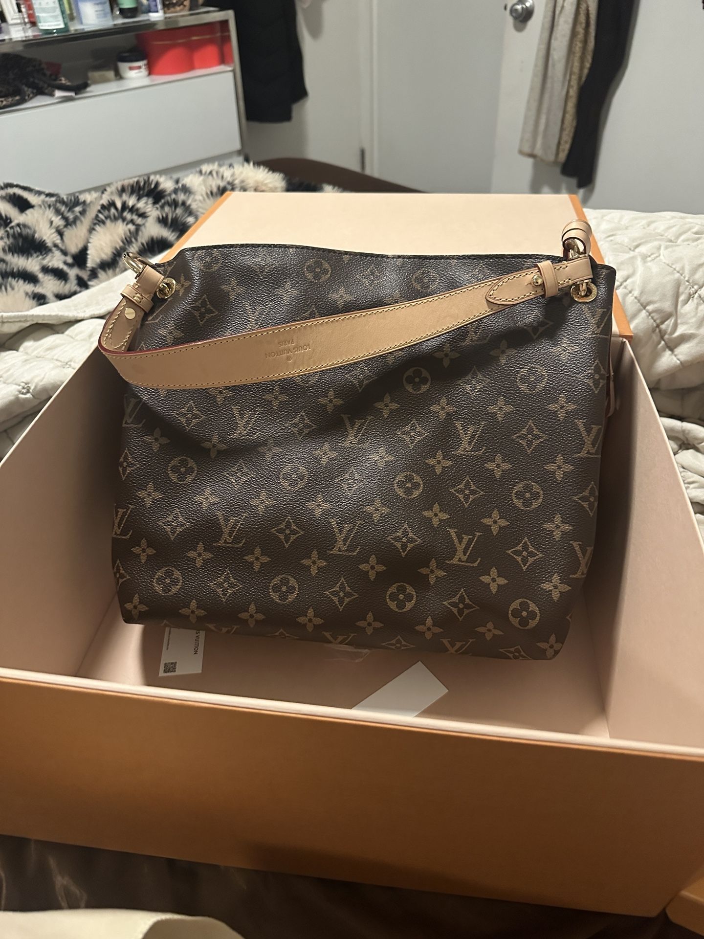 Louis Vuitton Gracefull Purse