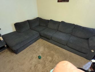 $50 COUCH PICKUP ONLY NO BED BUGS NO SMOKING