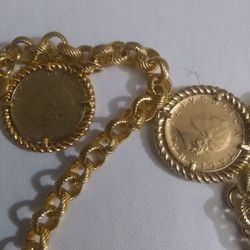 Beautiful 💓 bracelet .14 kt. gold plated bronze.pick up.lake worth.