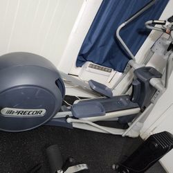 Precor commercial grad elliptical