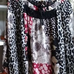Pretty Ladies Top New