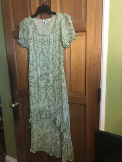 Beautiful Dress 100 percent Rayon