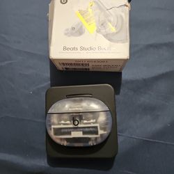 Beats Studio Buds +