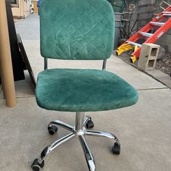 Green desk chair