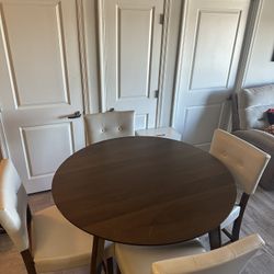 Dining Table + 4 Chairs