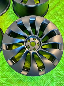 Tesla Model Y 21” Uberturbine OEM Wheels