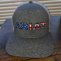 Ariet Hat