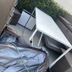 Beautiful White Table With Eight Stools