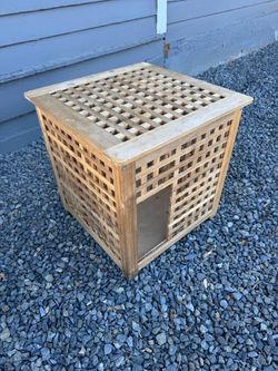 Litter box enclosure for cat
