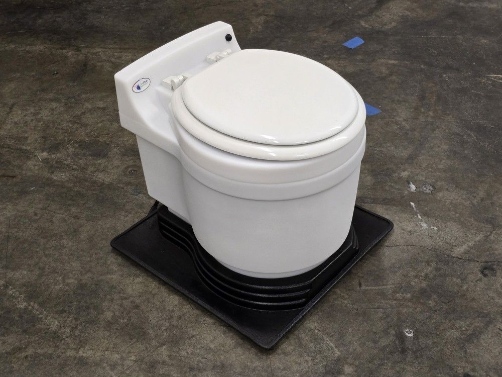 Laveo Dry Flush DF1045 Portable Toilet with Battery, Cable, Charger & Riser Stand