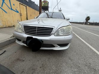 Parting out 2005 Mercedes Benz S500 parts