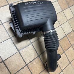 2019-23 Ram 1500 Air Cleaner Breather Box 5.7L (P(contact info removed)2AB)