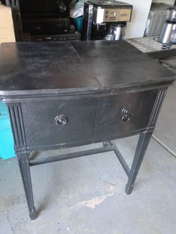Free vintage sewing machine table