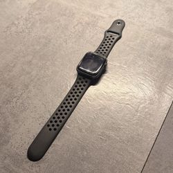 Apple Watch Series 5 44mm Cellular - Works Great