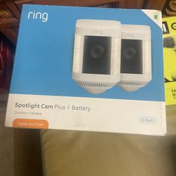 Spot Light Cam Plus With Battery 