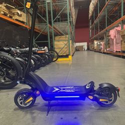 Dual-motor high-speed electric scooter