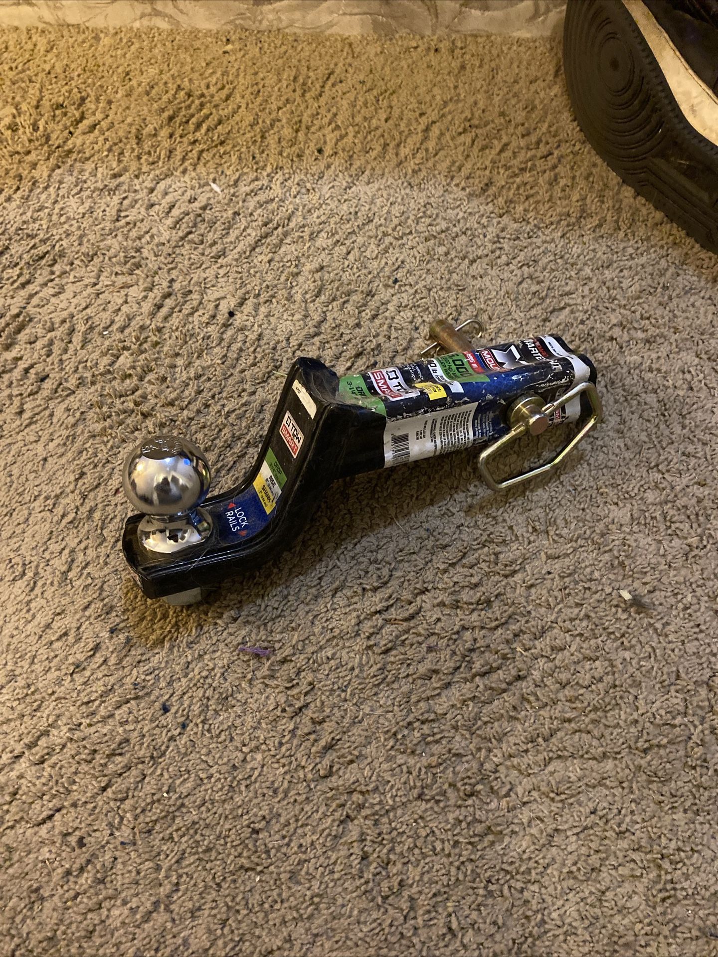 Trailer Hitch With 2” Ball