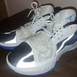 Jordan's men's size 9.5 pre-owned excellent condition