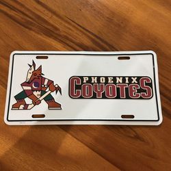 Phoenix Coyotes Metal License Plate