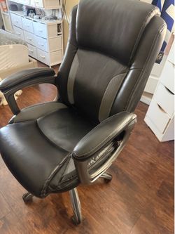 SERTA office chair