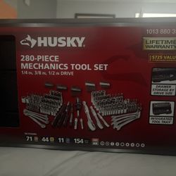 Husky Mechanic Tool Set 