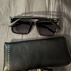 Brand New Quay Sunglasses 