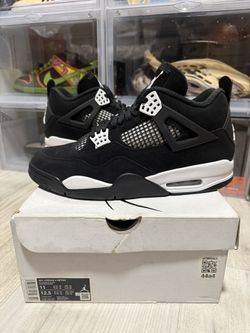 Air Jordan 4 Retro White Thunder