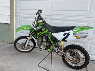 2002 kx85 Dirt bike - 2 stroke