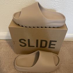 Pure Yeezy Slides 