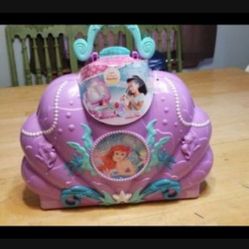 Ariel vanity 