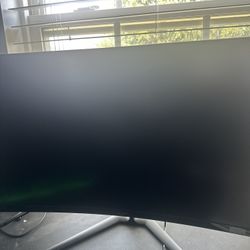 Playstation 5 & Curved 144hz Gaming Monitor