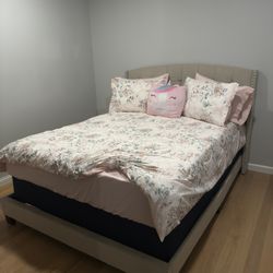 Queen Size Bed Full Set 