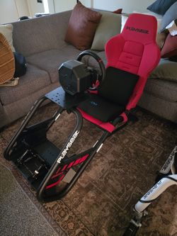 Playseat Trophy racing seat and Thrustmaster T598 steering wheel