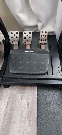 Logitech G923 Racing Sim With Shifter