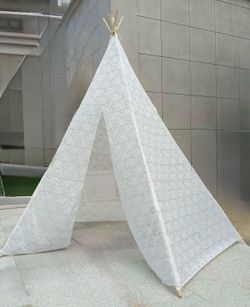 Lace tepee