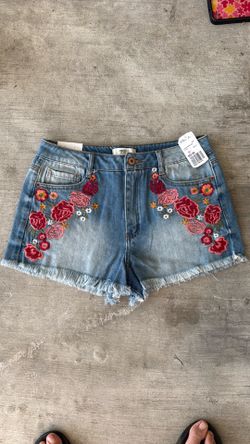 FOREVER 21 SHORTS (SIZE 28)