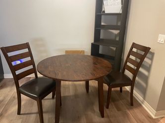 2 Person Dining Table + bookshelf