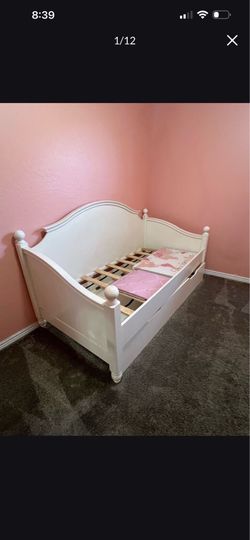 Full bedroom set